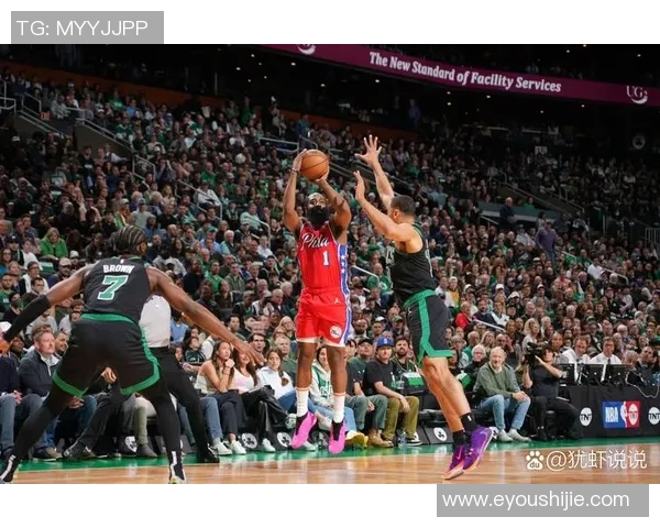 灰熊与猛龙激战开场镜头展现篮球魅力与激情对决的精彩瞬间